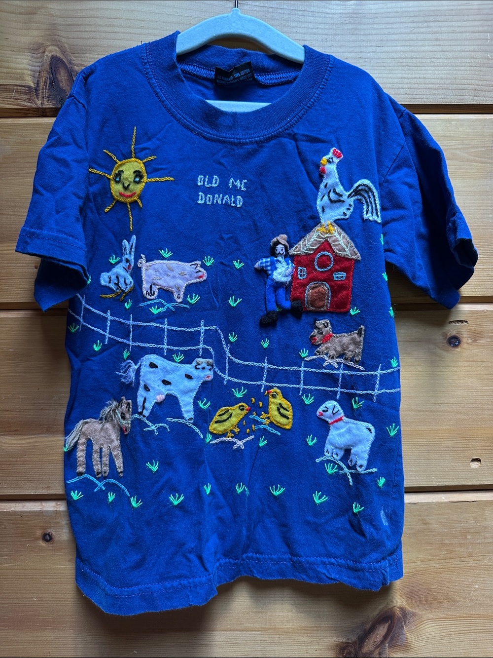 Vintage handmade appliqué embroidered Old MacDonald 100% cotton fabric shirt 8